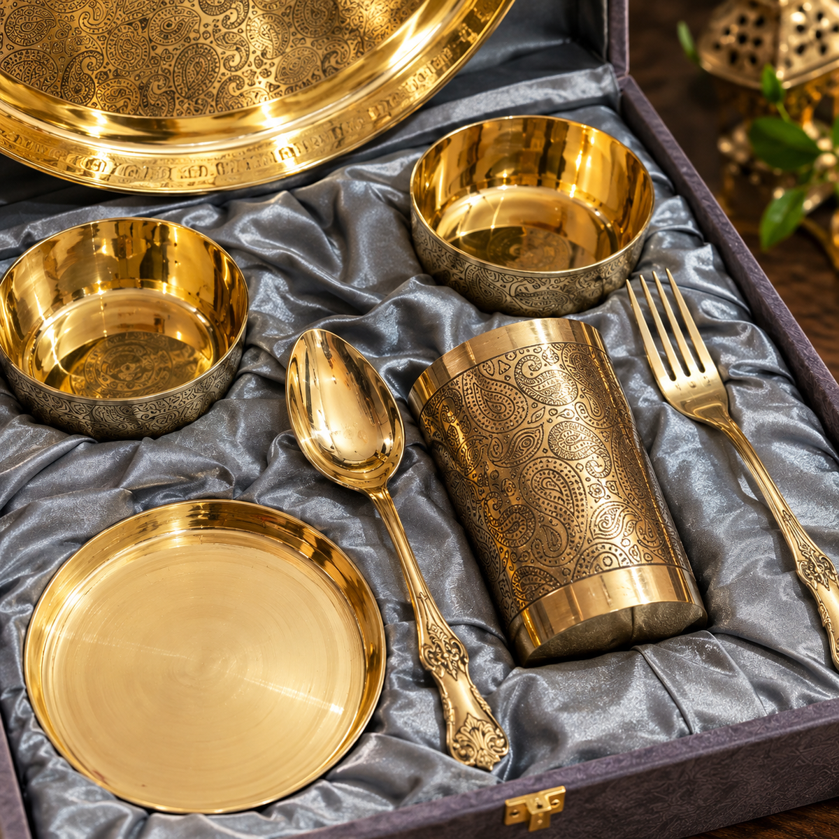 How to Arrange a Traditional Indian Thali for Dinner